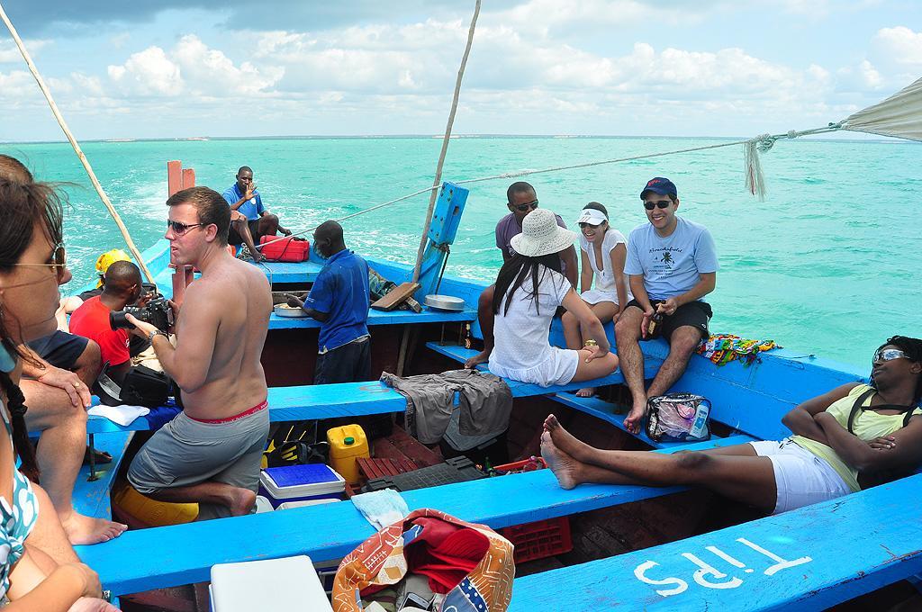 Dolphin Dhow Beach Safaris Vilankulo Eksteriør billede